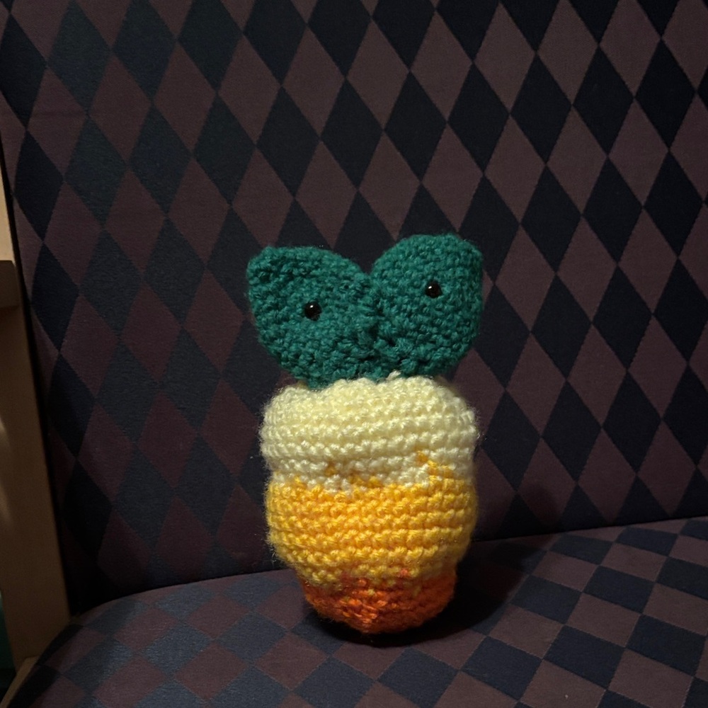 Handmade Amigurumi Applin - Golden Apple edition - Picture 1 of 4